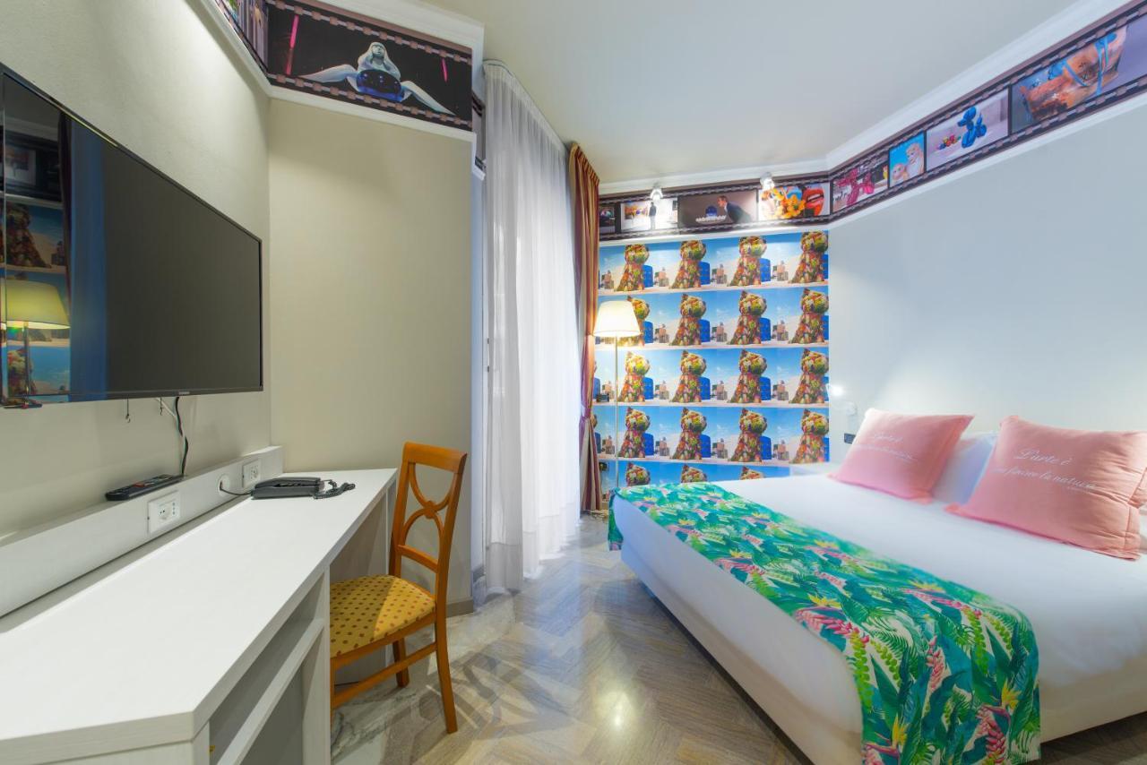 Admiral Art Hotel Rimini Buitenkant foto